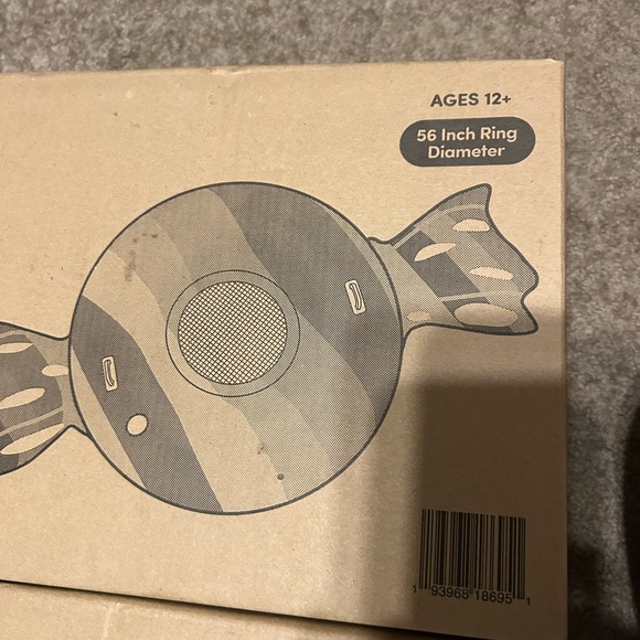 Members Mark Oversized Monkey or candy Float. Winners choice. - Picture 6 of 7